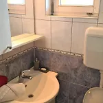 Apartment Piano In Center - Fully Equipped - Free Parking *