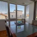 Apartment Piano In Center - Fully Equipped - Free Parking Sarajevo