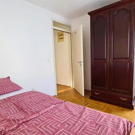 Piano In Center - Fully Equipped - Free Parking