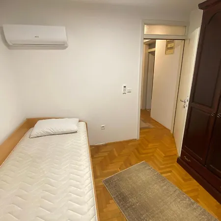 Piano In Center - Fully Equipped - Free Parking Apartmán *